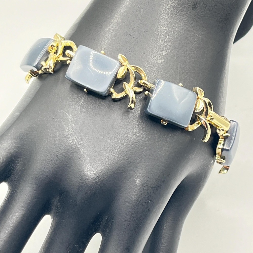 Vintage Mid Century MCM Gray Thermoset Moonglow Panel Gold Tone Bracelet 7"
